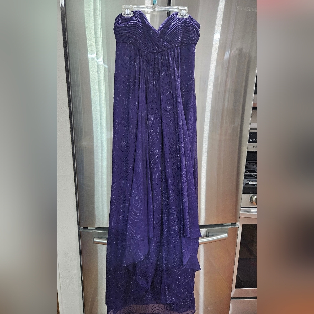 Laundry By Shelli Segal Long Overlay Purple Gown